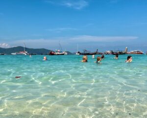 コーラル島 (ロングビーチ / 別名 Kahung Beach)・最近の風景