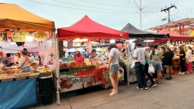 最近のプーケット島のパトンビーチ ・バンザーン市場 ( Banzaan Fresh Market )