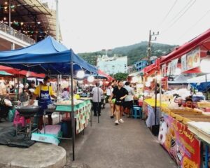 最近のプーケット島のパトンビーチ ・バンザーン市場 ( Banzaan Fresh Market )