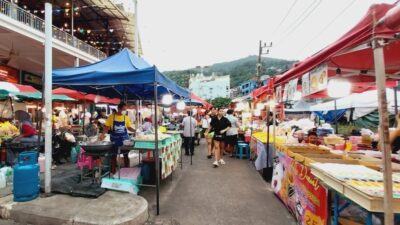 最近のプーケット島のパトンビーチ ・バンザーン市場 ( Banzaan Fresh Market )