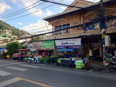 最近のプーケット島・パトンビーチ・Pisitkoraneee Rdの風景