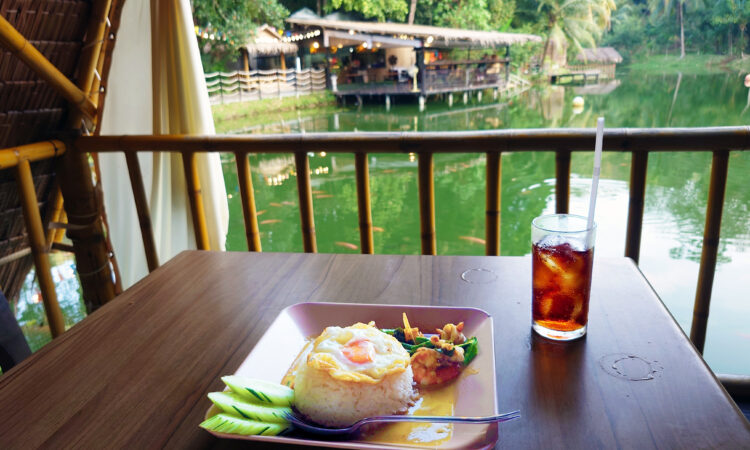 Lob Mhum Patong (タイ料理レストラン) / パトンビーチのレストラン