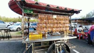 プーケット島・プーケットタウン・サパンヒンの露店