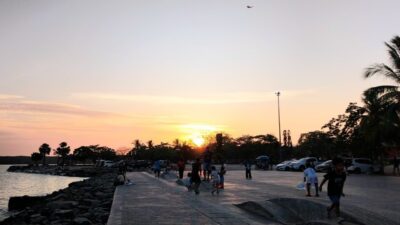 最近の サパンヒン ・夕方の風景 ( プーケット島・プーケットタウン )