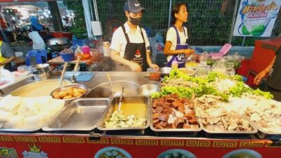 Food Festival 18 (3月3日まで)/ プーケット島・Sri Phuwanat Parkのナイトマーケット